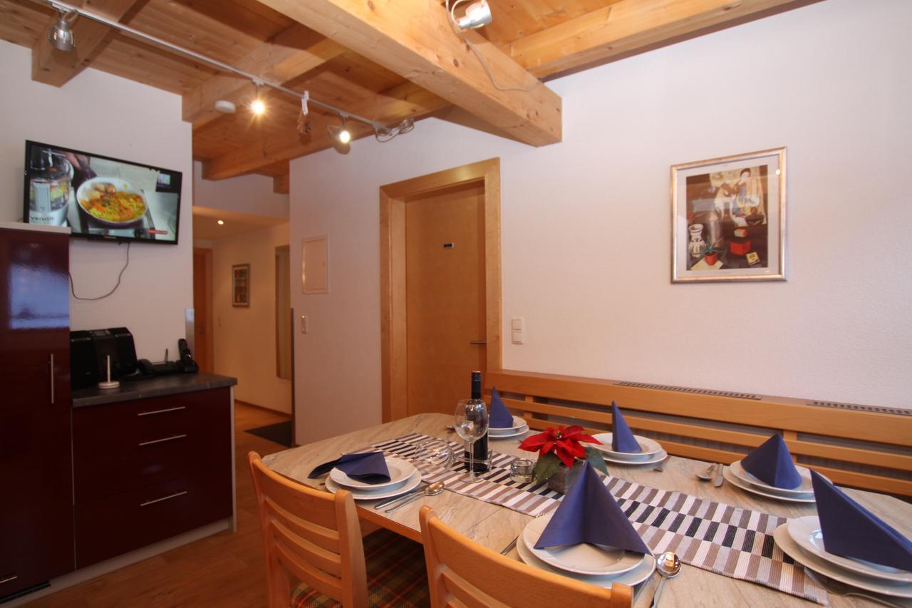 Gaestehaus Alpina Sankt Anton am Arlberg Esterno foto