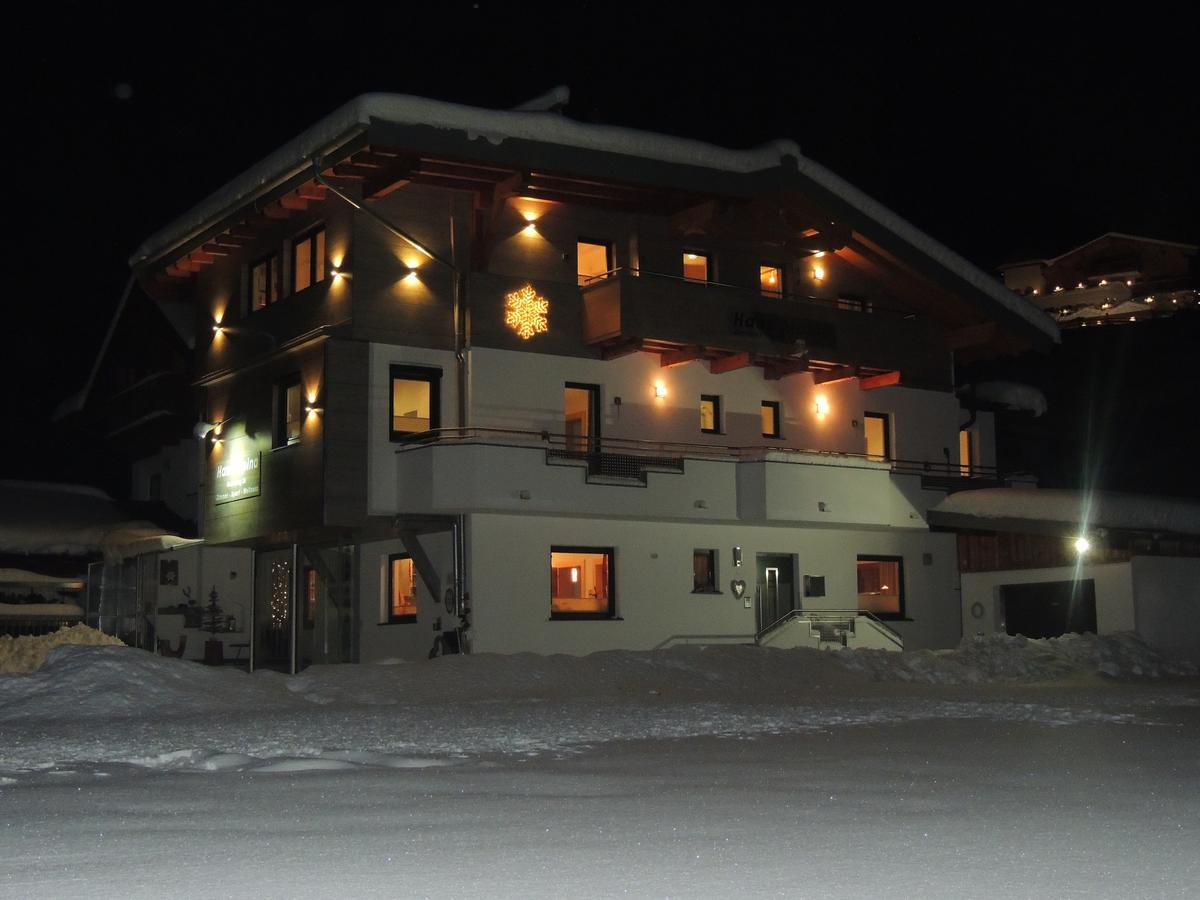 Gaestehaus Alpina Sankt Anton am Arlberg Esterno foto